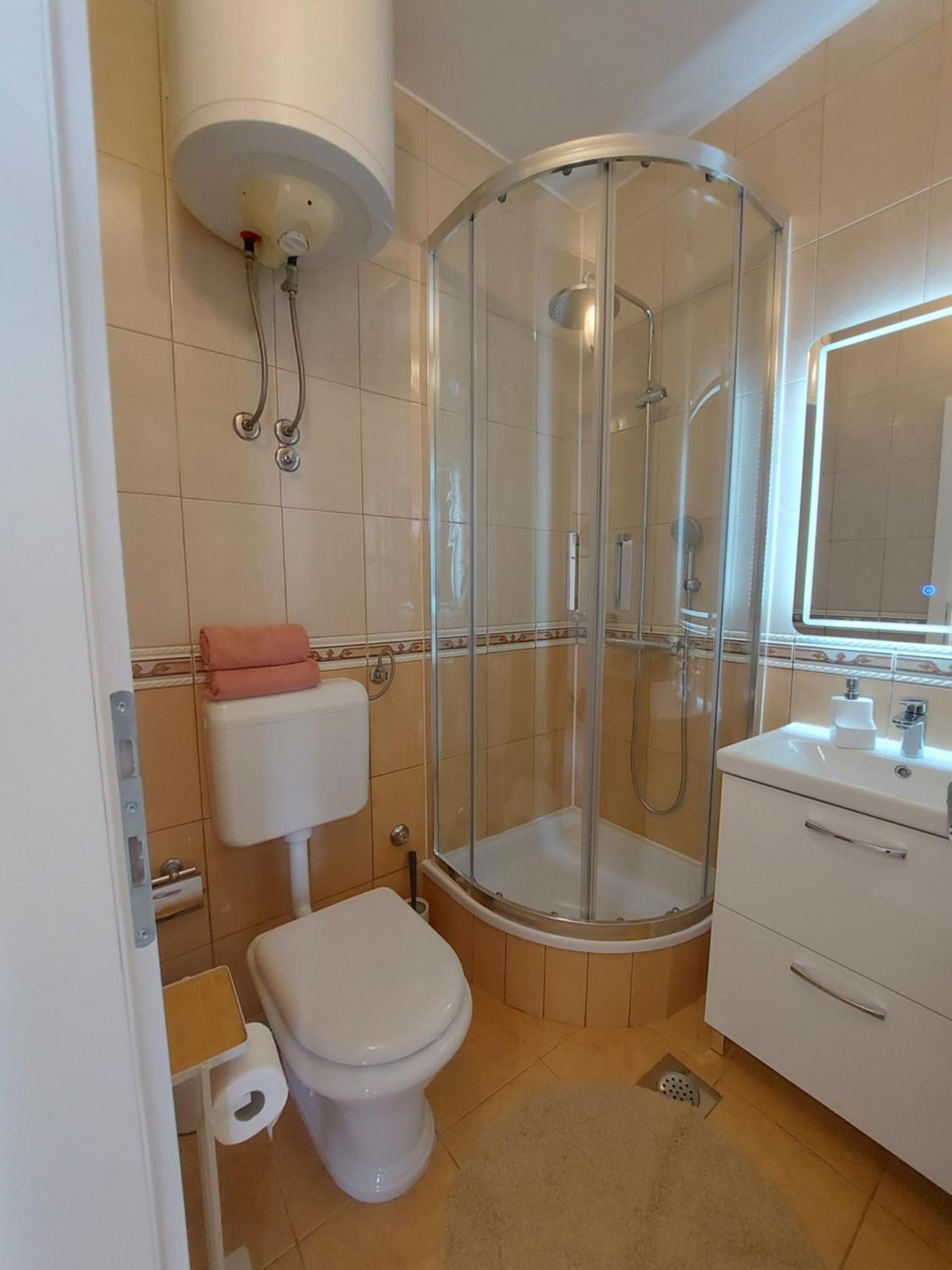 Matilda Apartment Gradac (Split-Dalmatia)
